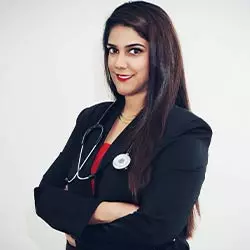 Dr.-Sravya-Tipirneni