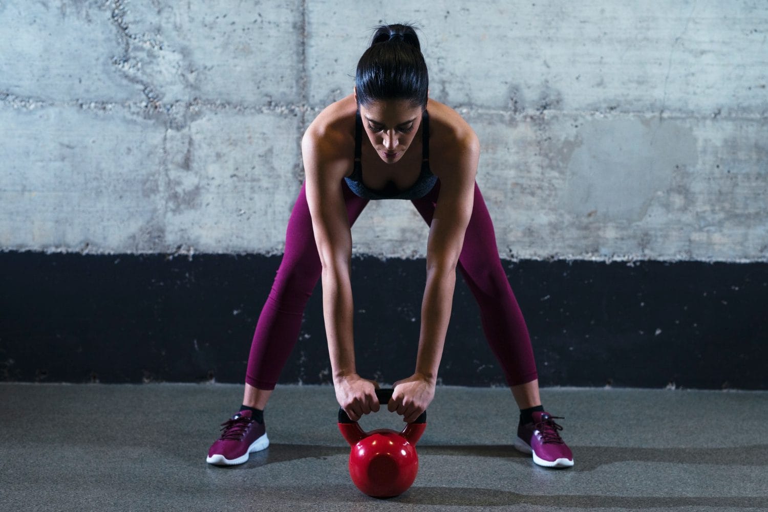 É um treino de kettlebell de 10 minutos eficaz: opinião de especialistas