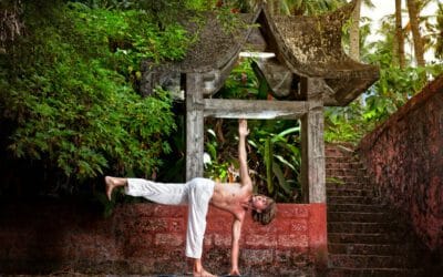 Revolved Half Moon Yoga Pose: Benefits, Steps and Variations