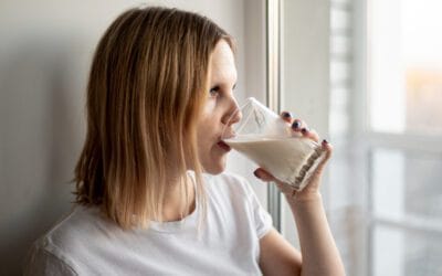 What are the Benefits of Drinking Hot Milk at Night?